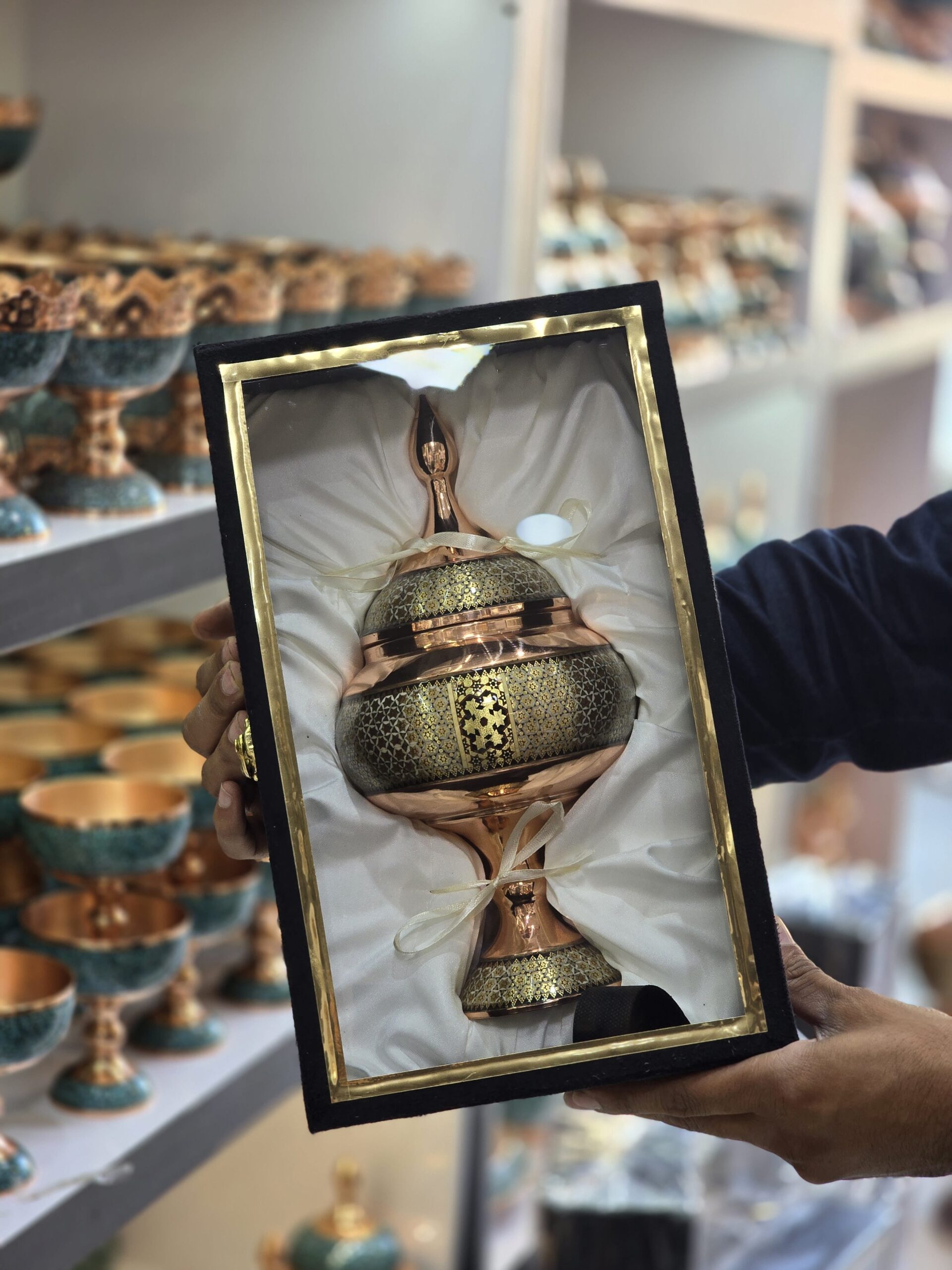 پک هدیه نفیس شکلات خوری خاتم کاری سایز 30 با جعبه لوکس و نفیس - تصویر 3
